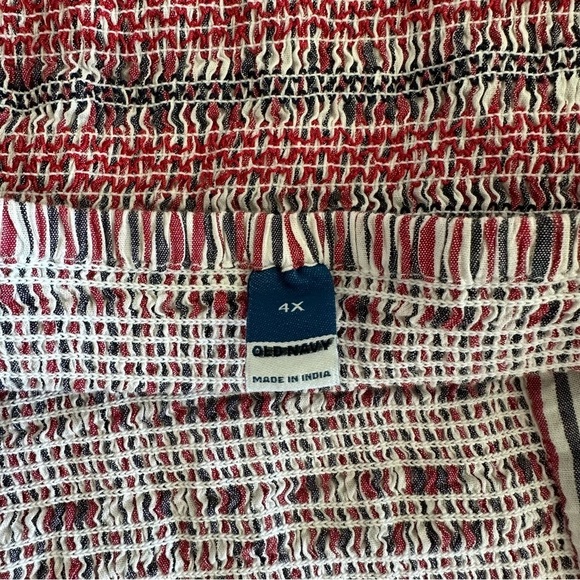 Old Navy Cotton Blend Red White Blue Seersucker Striped Smocked Top Plus Size 4X - Picture 6 of 9